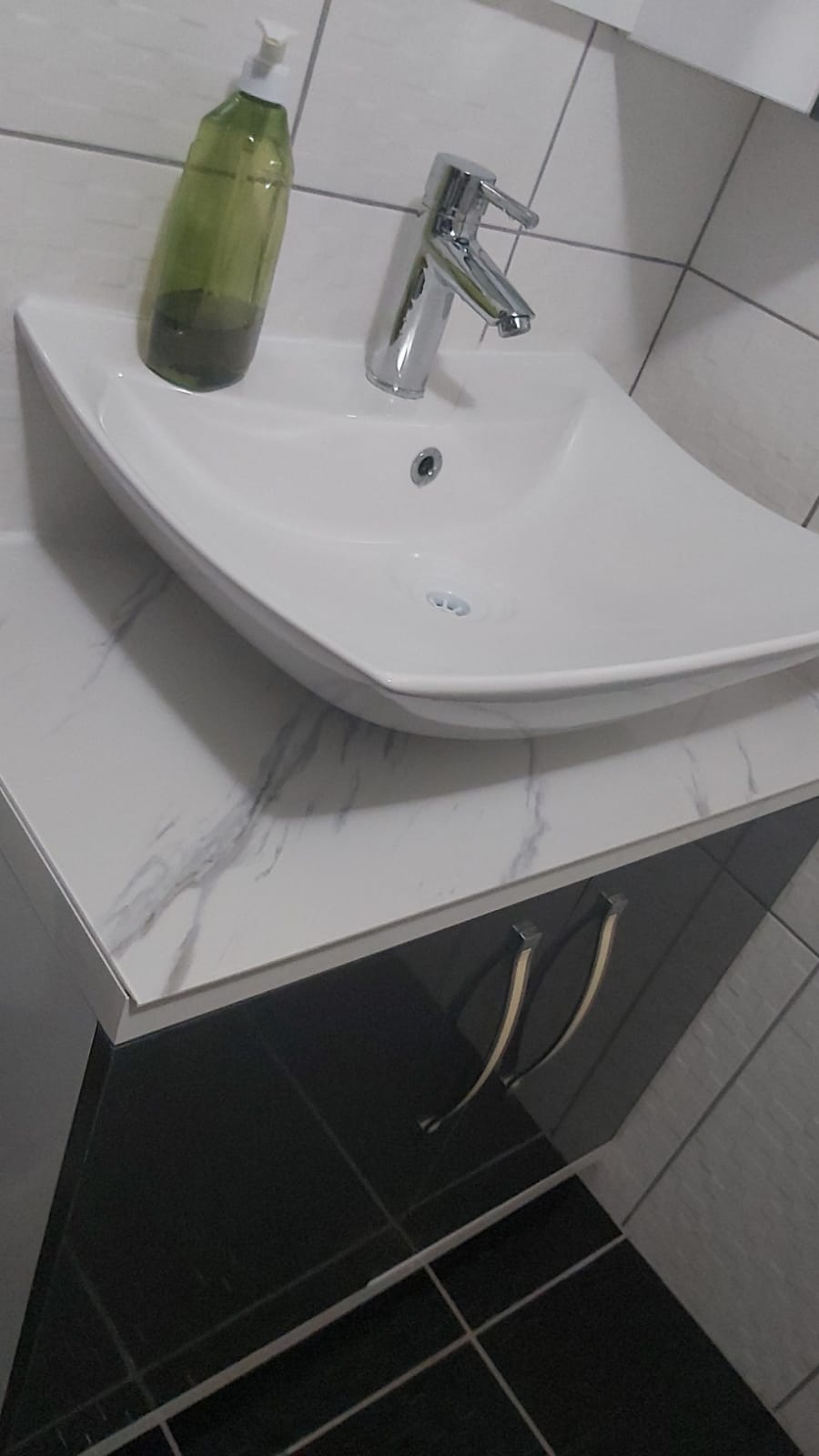 Marbre Alternative au carrelage de salle de bains/cuisine Ice Berg Grey